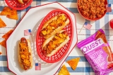 Questified Chili Dogs met behulp van Quest Chips